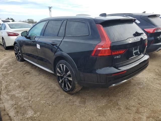 2024 Volvo V60 Cross Country Ultimate