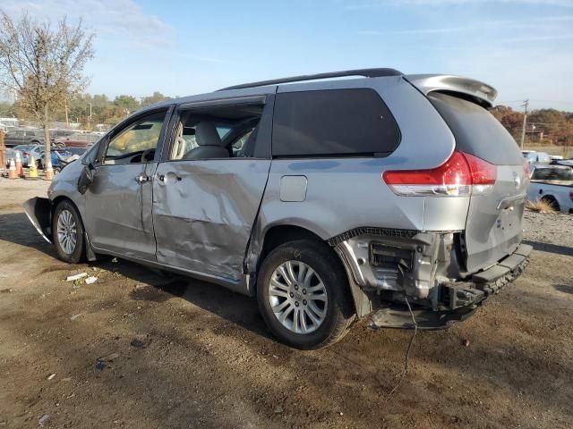 2012 Toyota Sienna XLE