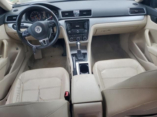 2012 Volkswagen Passat SE