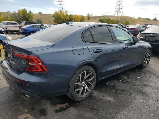 2019 Volvo S60 T6 Momentum