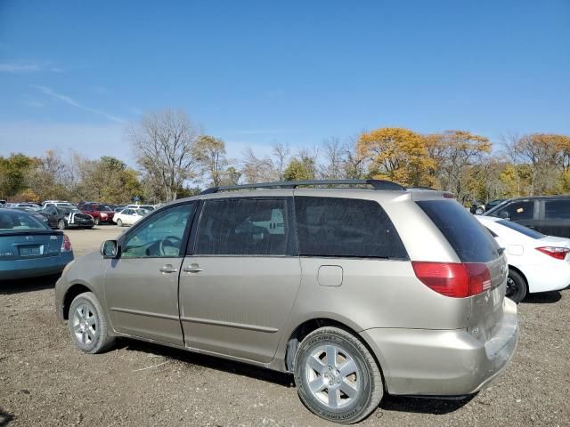 2005 Toyota Sienna XLE