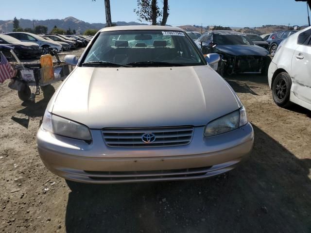 1998 Toyota Camry LE