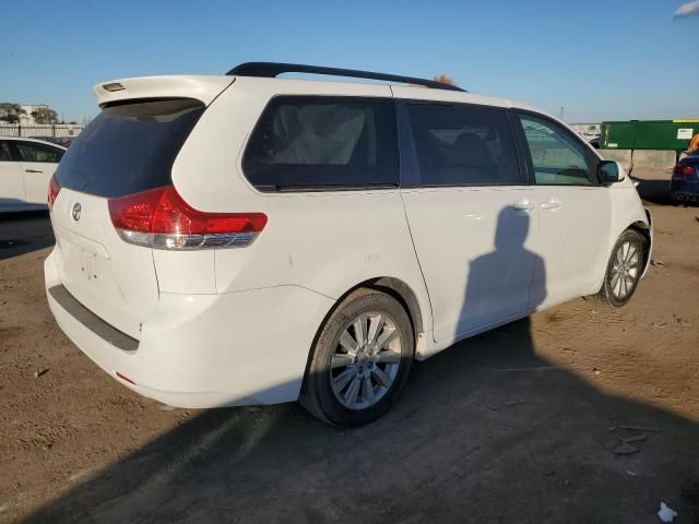 2012 Toyota Sienna LE