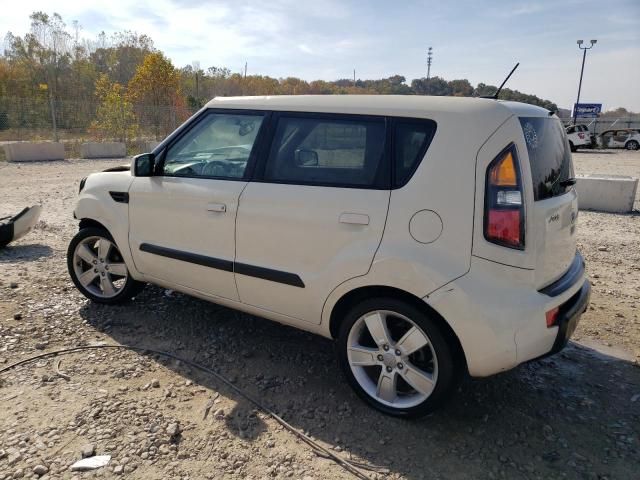 2010 KIA Soul +