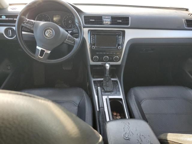 2012 Volkswagen Passat SE