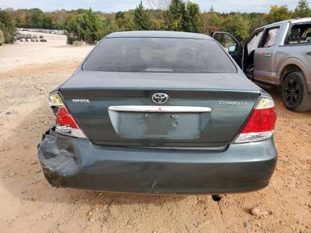 2005 Toyota Camry LE