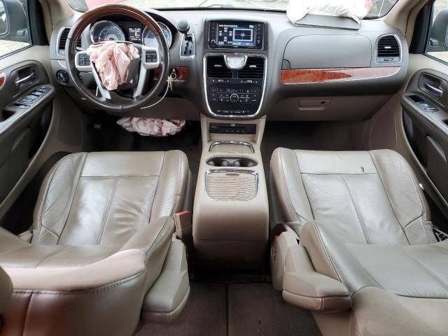 2015 Chrysler Town & Country Limited Platinum