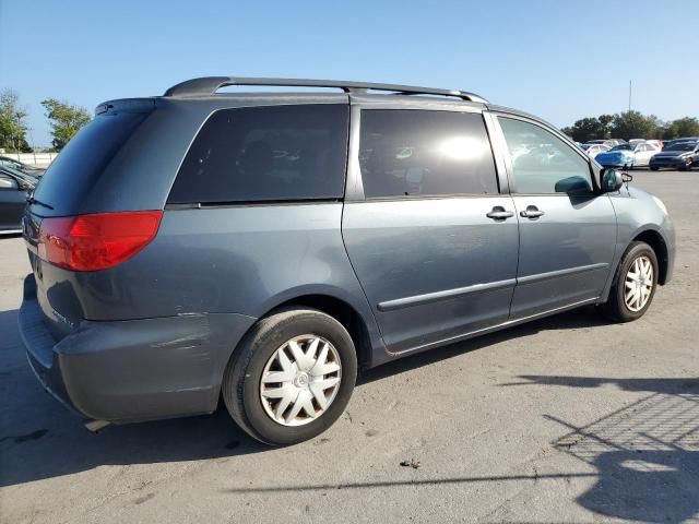 2009 Toyota Sienna CE