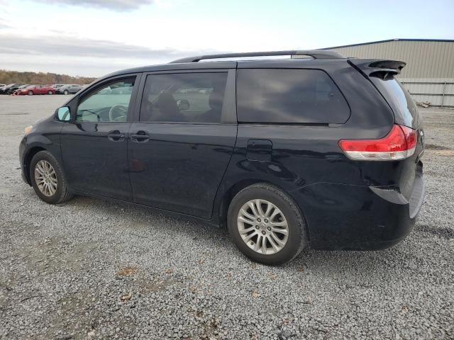 2012 Toyota Sienna XLE