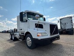 Vehiculos salvage en venta de Copart Haslet, TX: 2015 Volvo VN VNM