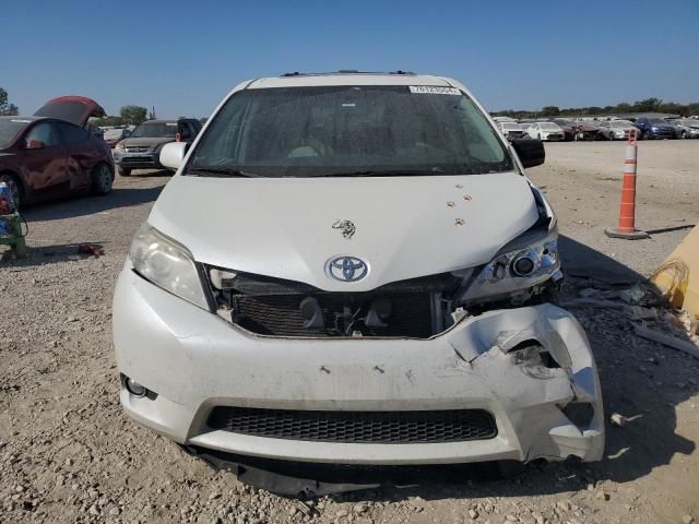 2011 Toyota Sienna XLE