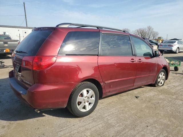 2007 Toyota Sienna XLE