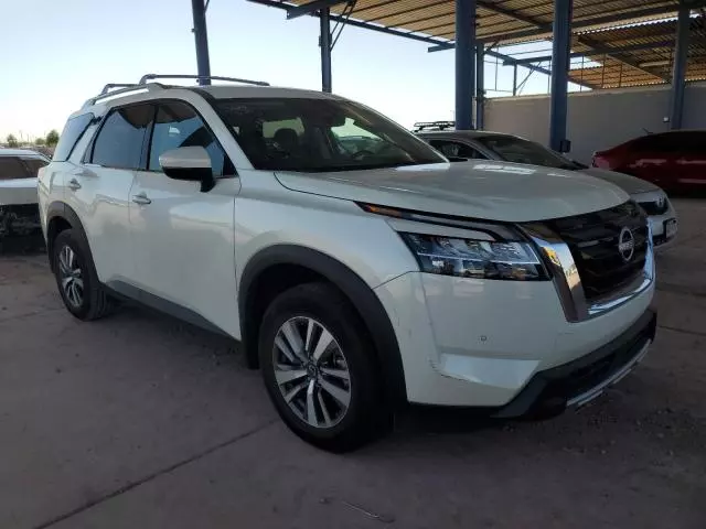 2023 Nissan Pathfinder SL