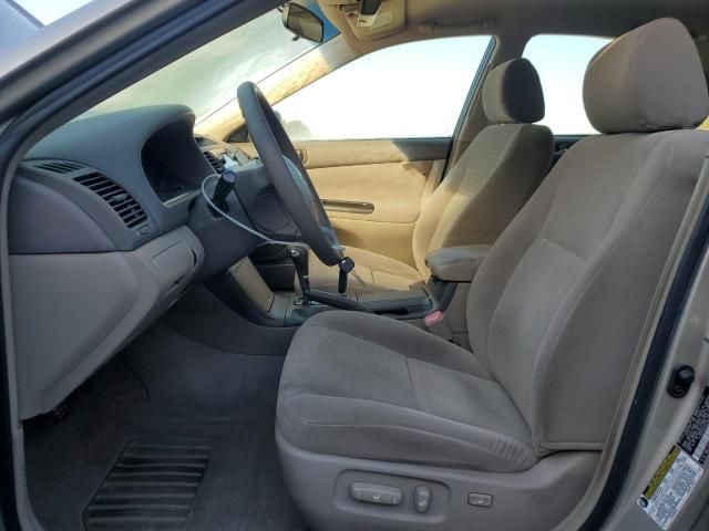 2005 Toyota Camry LE