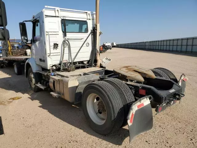 2019 Volvo VNR