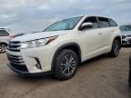 2017 Toyota Highlander SE