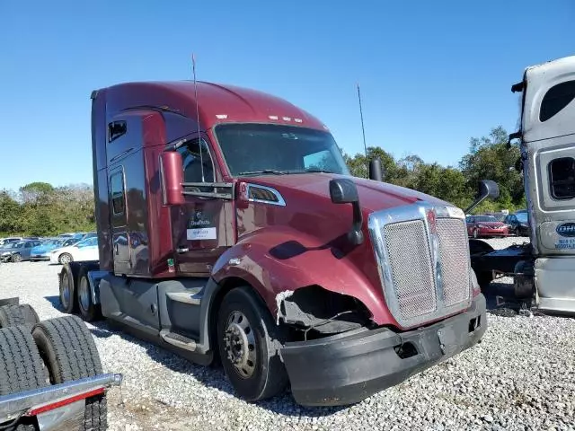 2021 Kenworth Construction T680