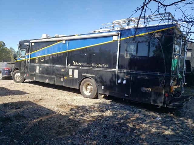 2002 Freightliner Chassis M Line WALK-IN Van