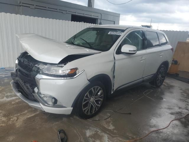 2018 Mitsubishi Outlander SE