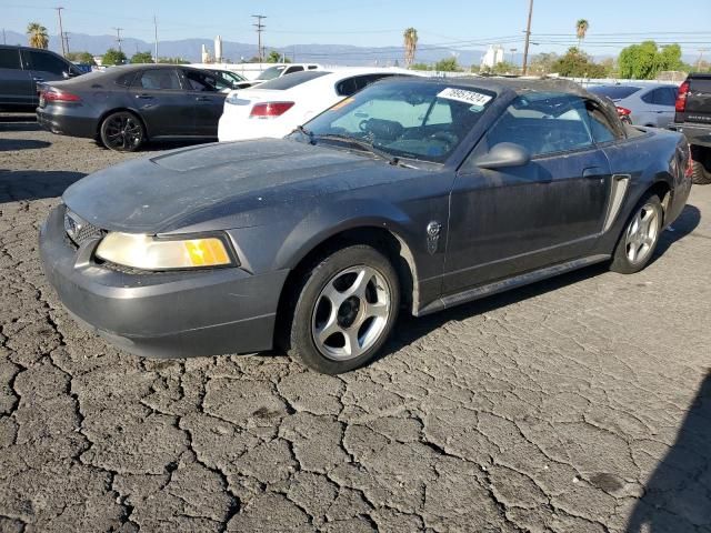 2004 Ford Mustang