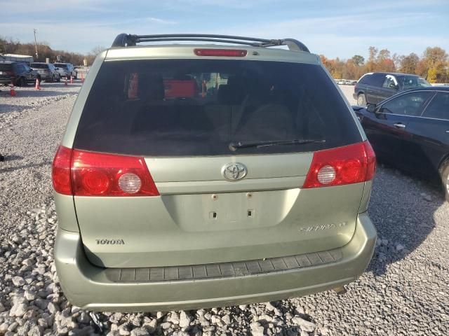 2009 Toyota Sienna CE