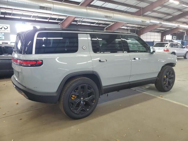 2024 Rivian R1S Adventure