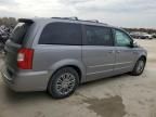 2014 Chrysler Town & Country Touring L