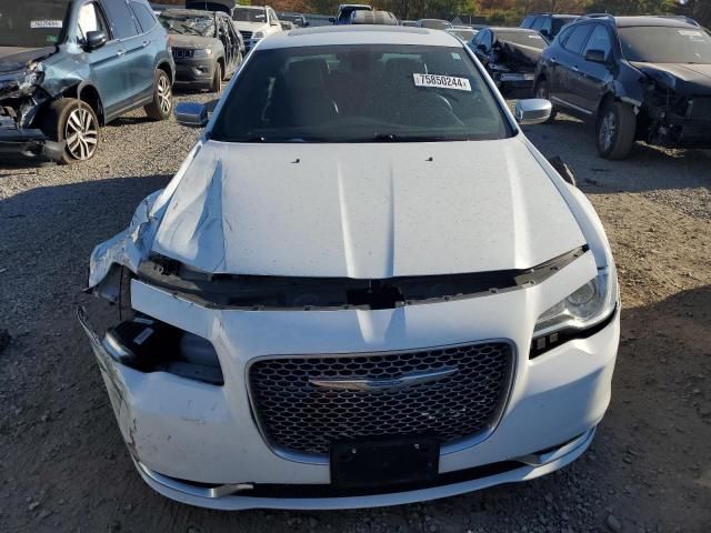 2017 Chrysler 300C Platinum