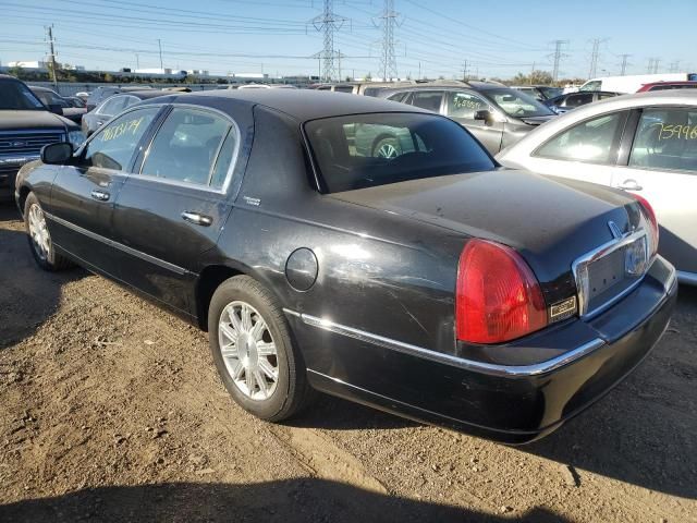 2010 Lincoln Town Car Signature Limited