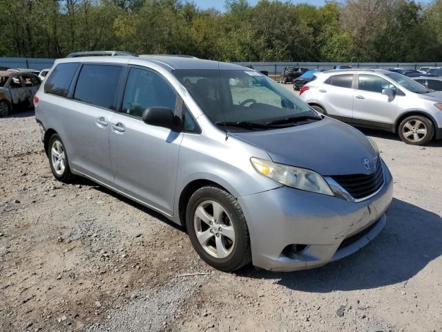 2012 Toyota Sienna LE