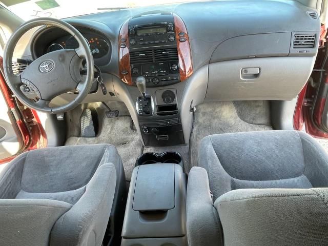 2006 Toyota Sienna XLE