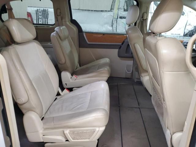 2008 Chrysler Town & Country Limited