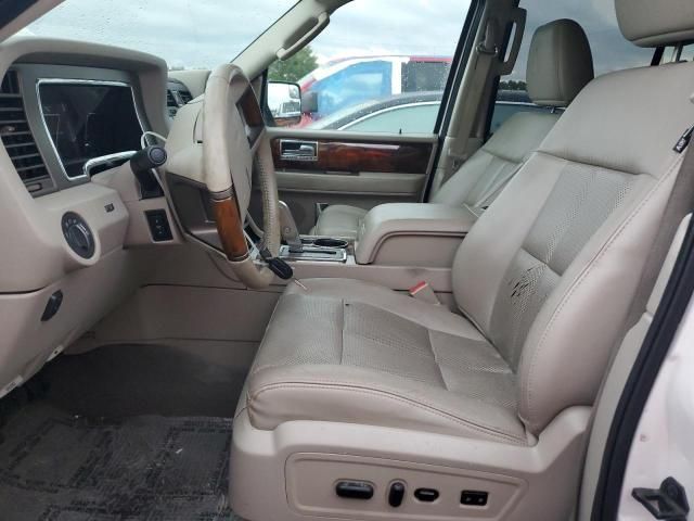 2013 Lincoln Navigator L