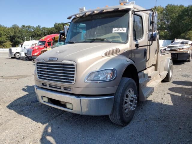 2007 Freightliner Sport Chassis 106