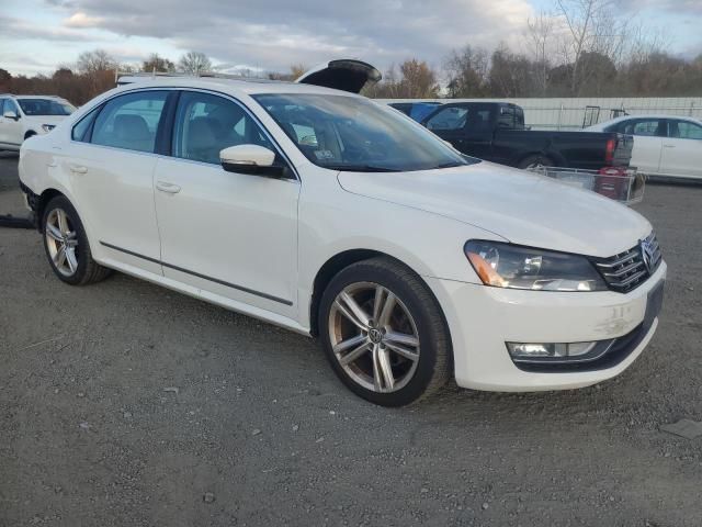 2013 Volkswagen Passat SEL