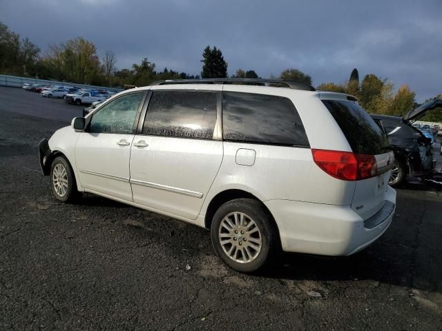 2010 Toyota Sienna XLE