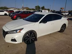 Nissan Vehiculos salvage en venta: 2019 Nissan Altima SR