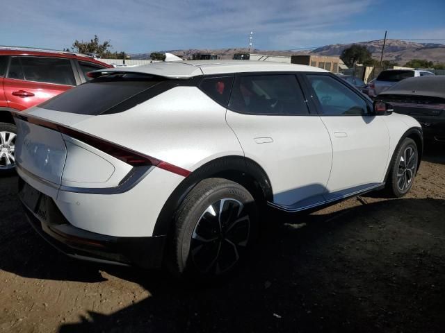 2022 KIA EV6 Light