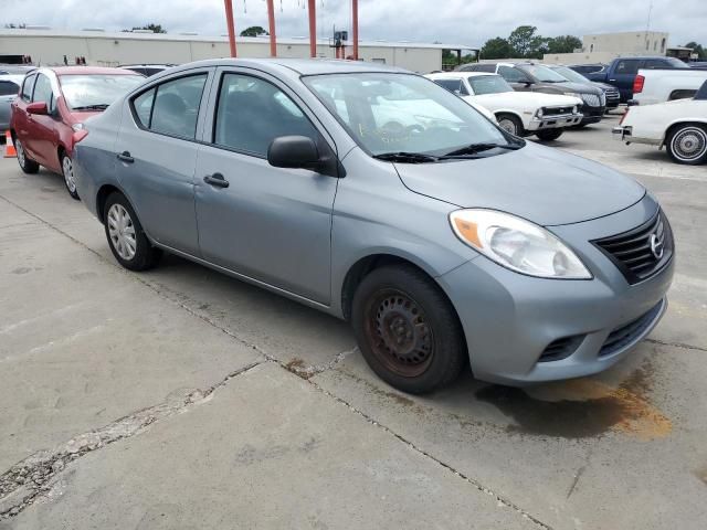 2013 Nissan Versa S