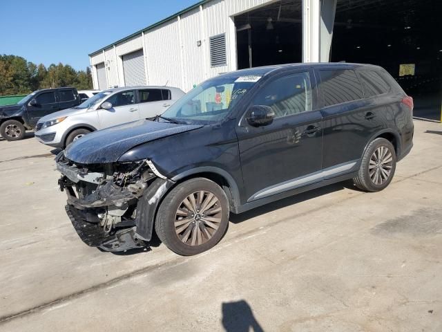 2019 Mitsubishi Outlander SE