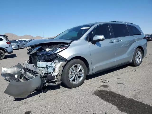 2021 Toyota Sienna Limited