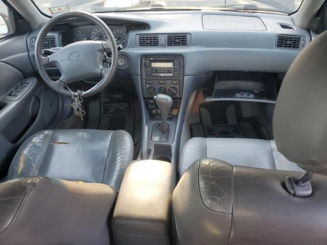 2000 Toyota Camry LE