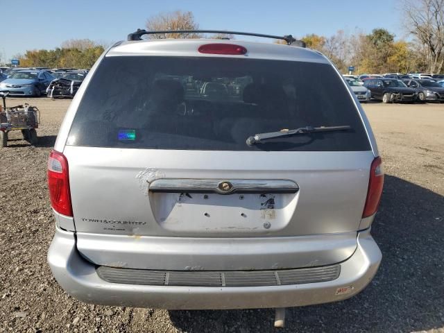 2005 Chrysler Town & Country