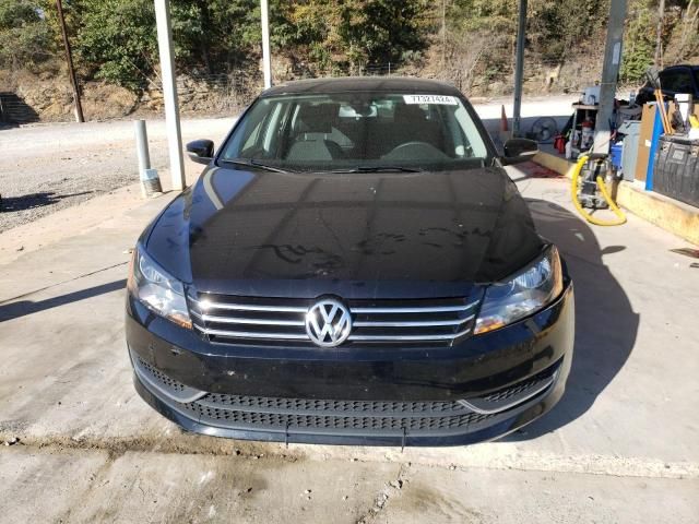 2013 Volkswagen Passat S