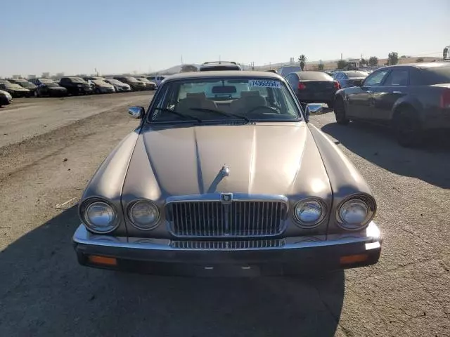 1987 Jaguar XJ6 Vanden Plas