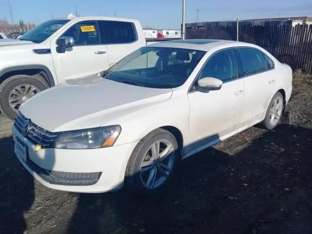 2014 Volkswagen Passat SE