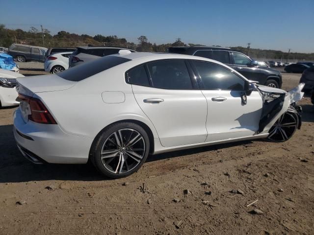 2021 Volvo S60 T5 R-Design