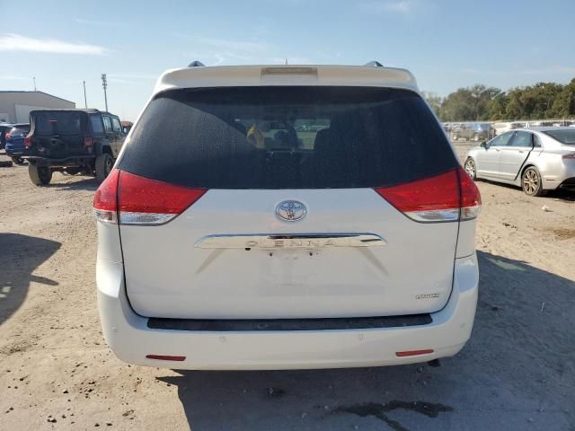 2013 Toyota Sienna XLE