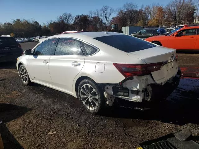 2016 Toyota Avalon Hybrid