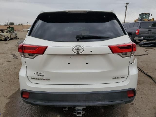 2018 Toyota Highlander SE